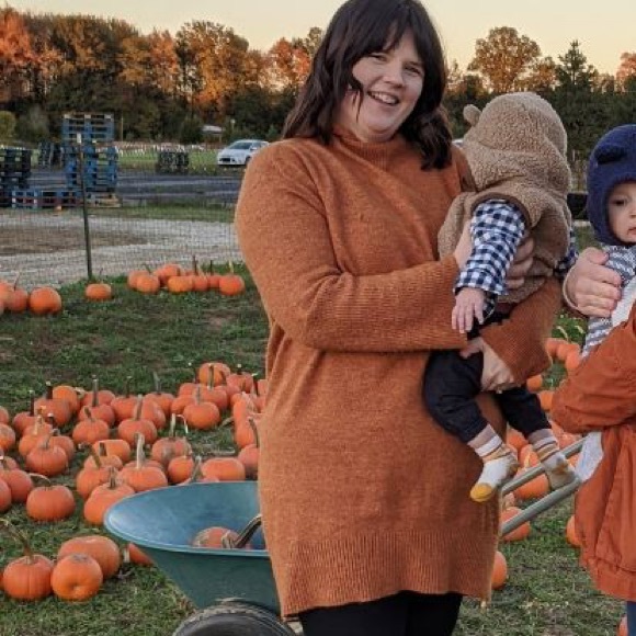 Meet your Posher, Katelynn - Picture 8 of 8